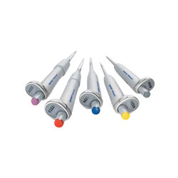 Eppendorf R Reference Pipettes