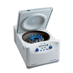 Eppendorf Centrifuge 5702R